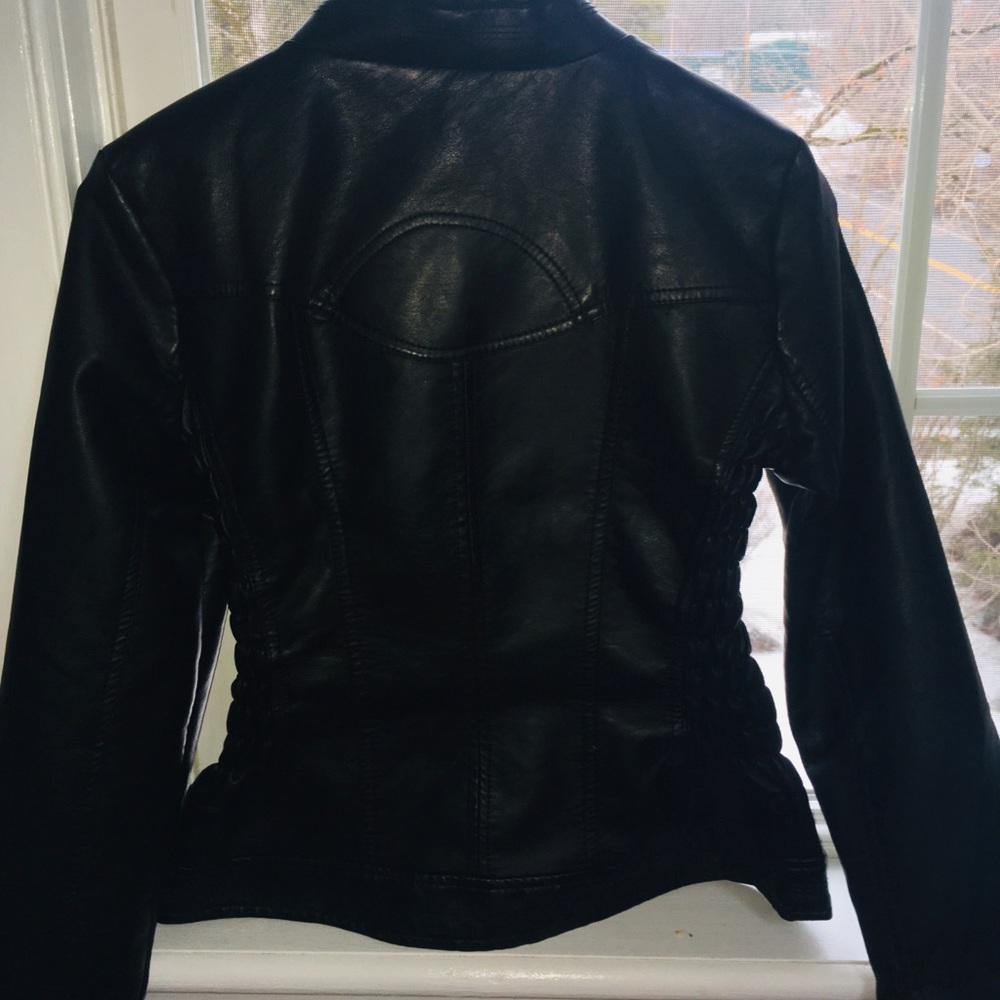 🎉🎉Jacket 🎉🎉 - Picture 3 of 8